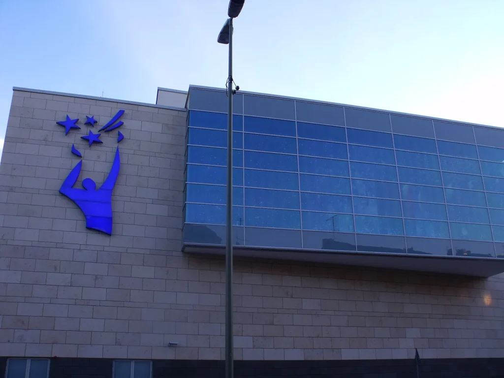 Außenansicht MERKUR CASINO Duisburg